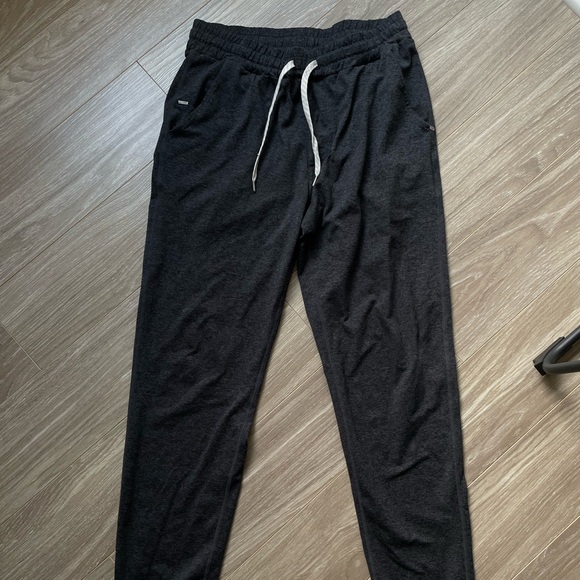 Vuori Men’s Ponto Performance DreamKnit Pants Sz S Charcoal Heather Grey EUC - Picture 4 of 12